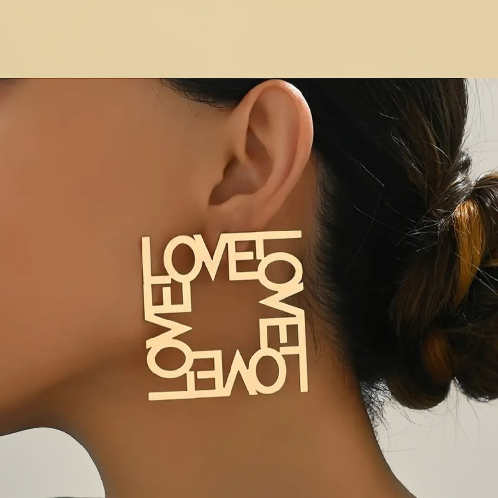 Disorienting Demure - Gold - Earring