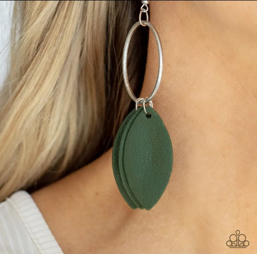 Leafy Laguna - Green Earrings