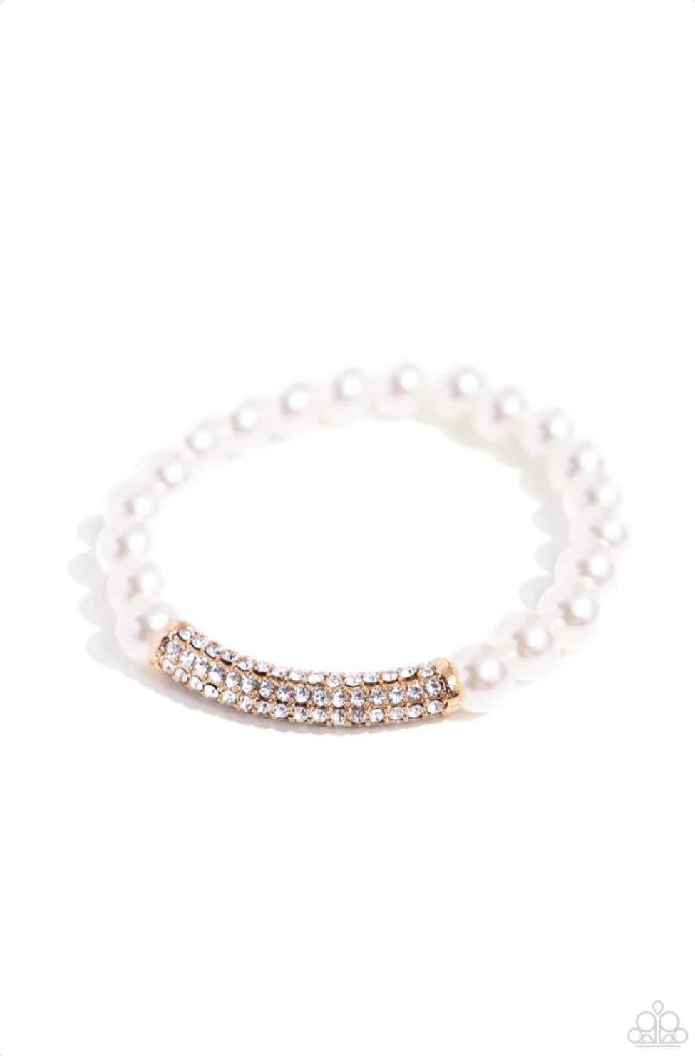 Elegance Embodied - Gold Bracelet