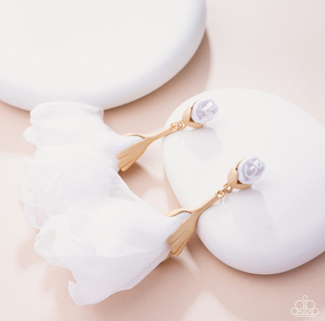 Corps de Ballet Earring