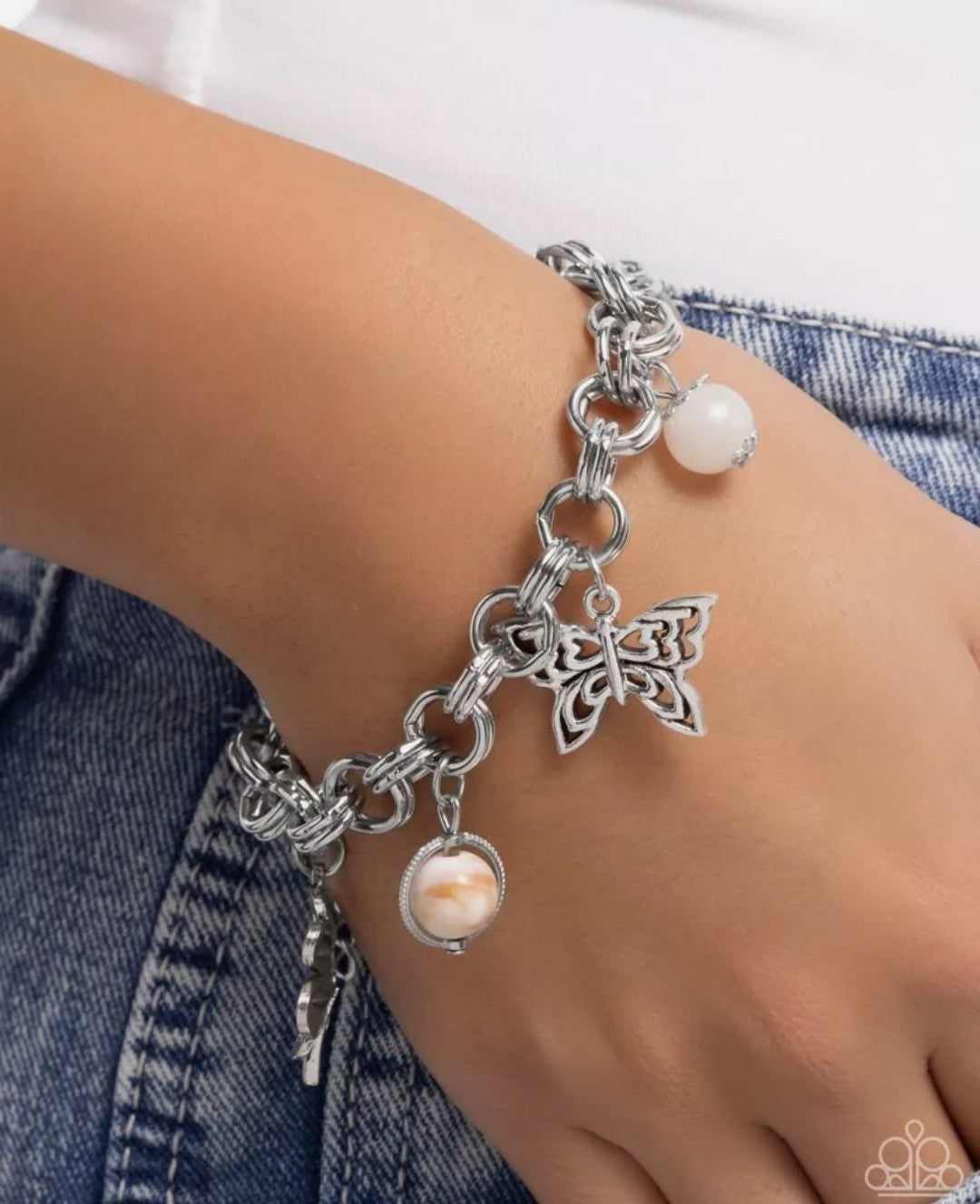 Folklore Frenzy - white Bracelet