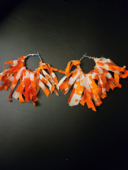 Handmade Design Earring: Orange Cream Confetti