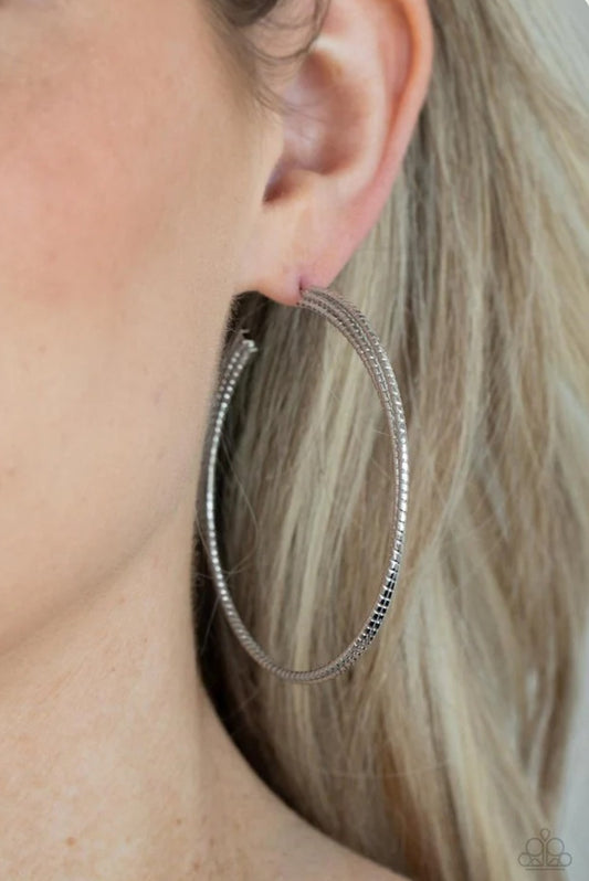 Candescent Curves - Silver Earring