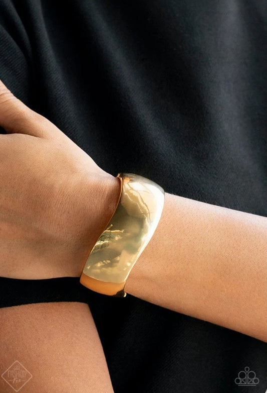 Urban Anchor - Gold Bracelet