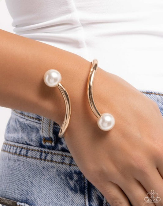 Effulgent Exemplar - Gold Cuff Bracelet