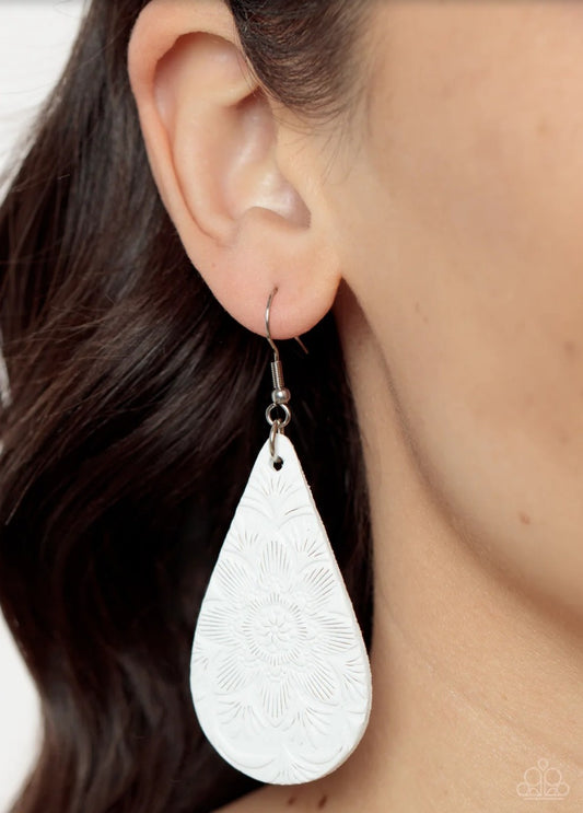 Subtropical Seasons - White Earrings