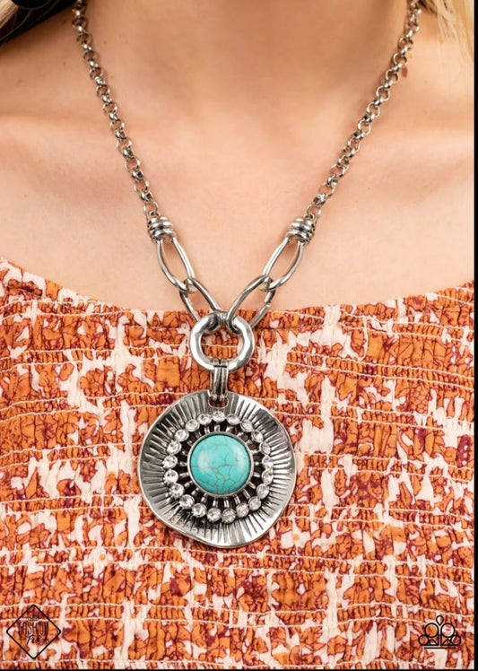 BADLANDS TREASURE HUNT blue necklace