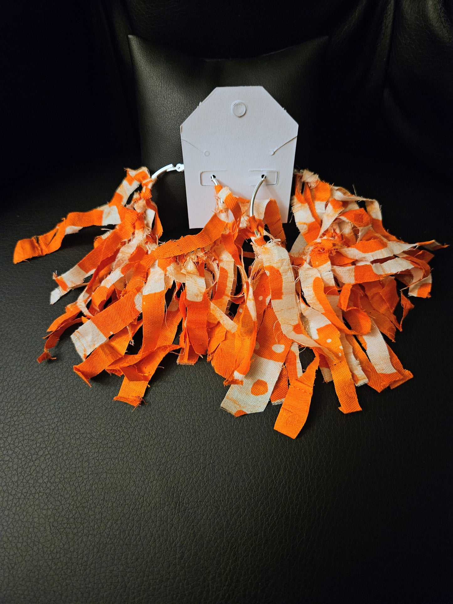 Handmade Design Earring: Orange Cream Confetti