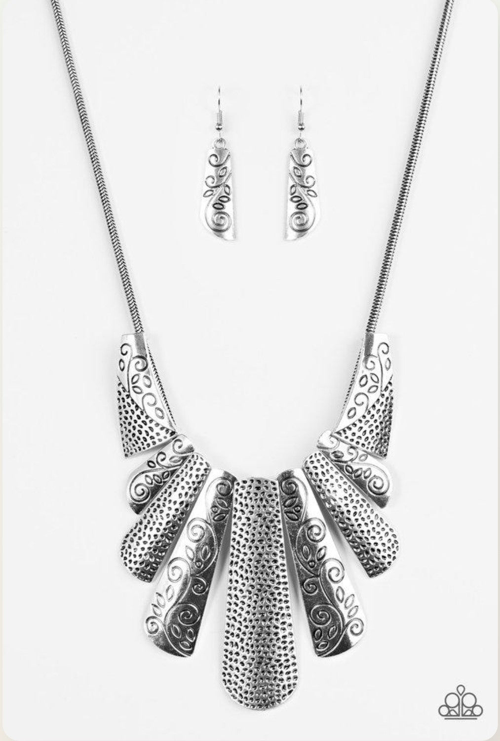 Untamed - Silver Necklace