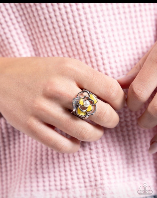 Mademoi-SHELL - Yellow Ring