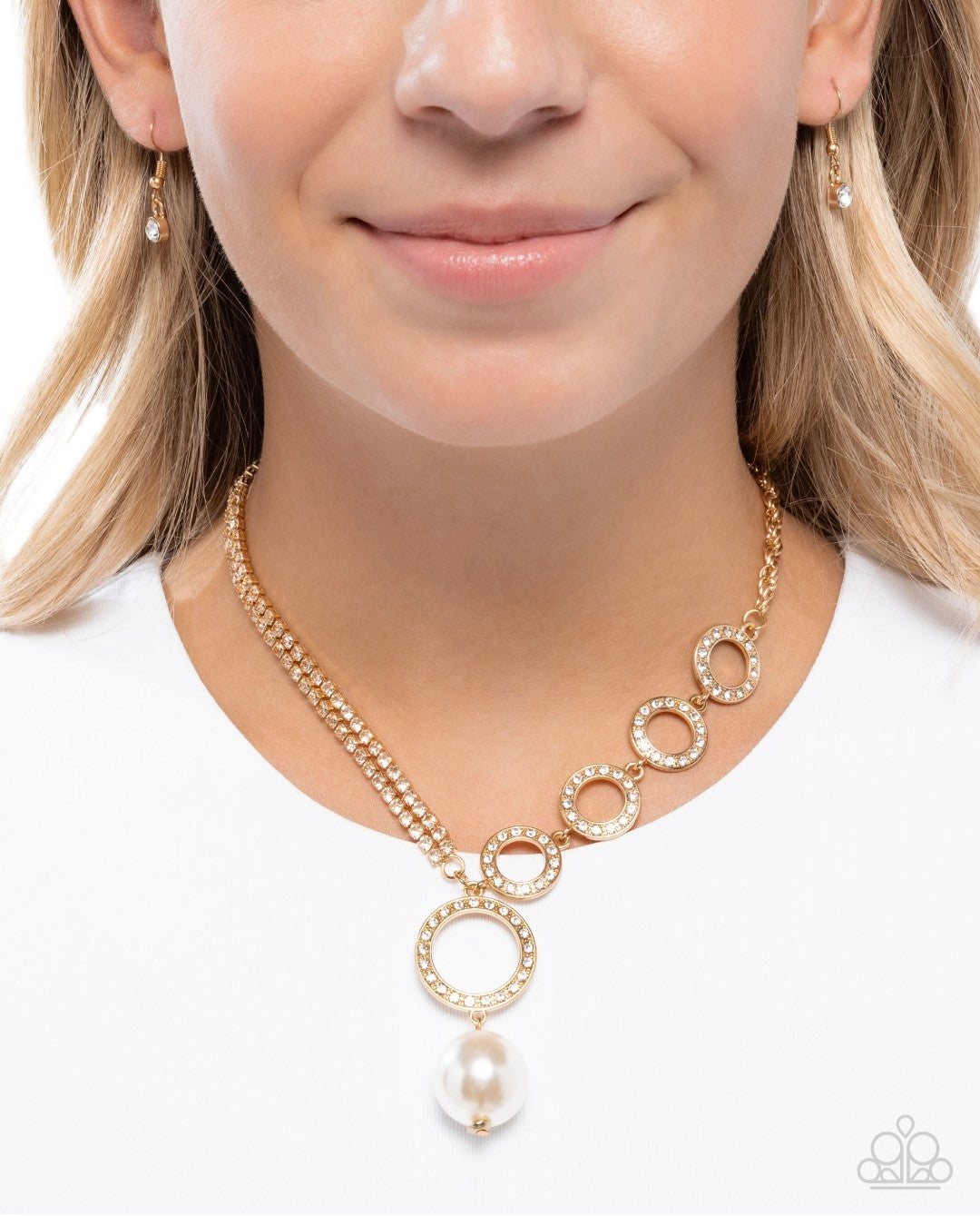 Refined Rapid Gold Necklace