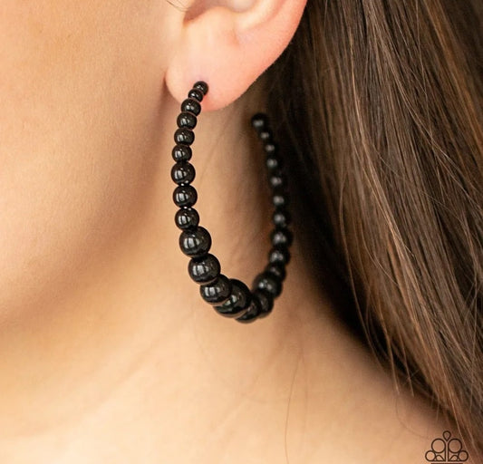 Glamour Graduate Black Earring